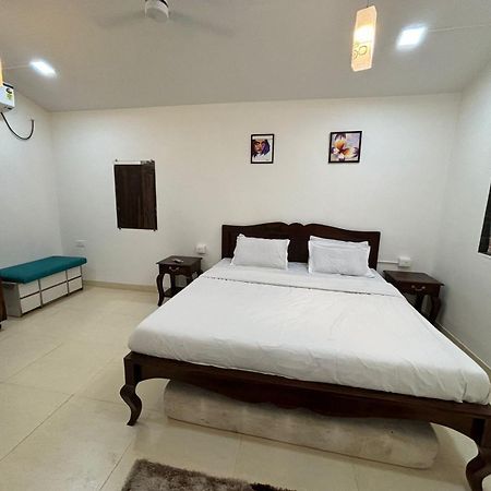 ロナバラ Ll Golden Leaf Ll 3Bhk Ll Ac Llヴィラ エクステリア 写真