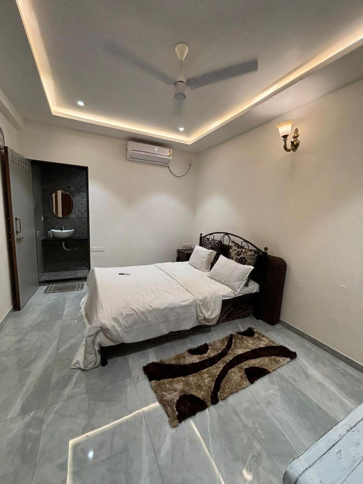 ロナバラ Ll Golden Leaf Ll 3Bhk Ll Ac Llヴィラ エクステリア 写真
